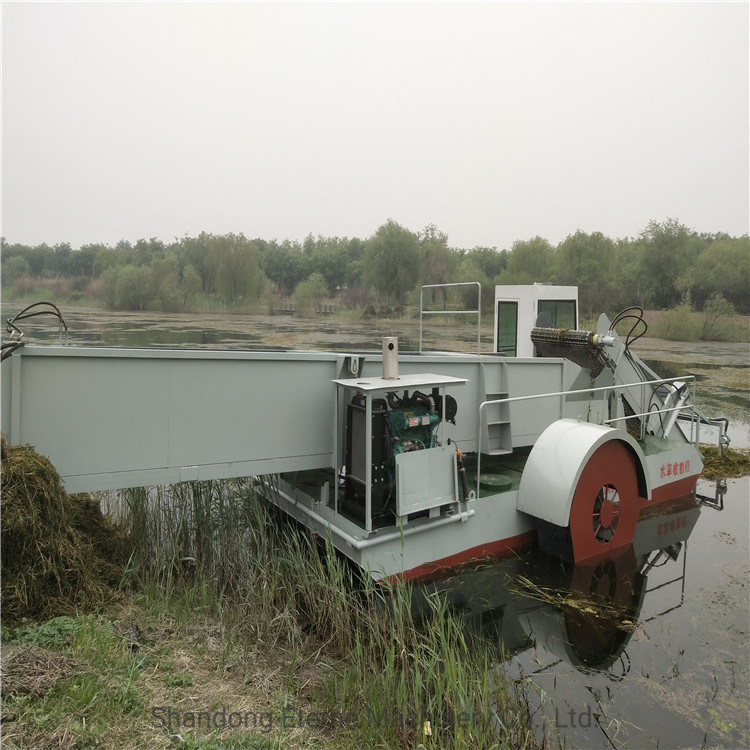 Aquatic Weed Harvester / Aquatic Plant Harvester