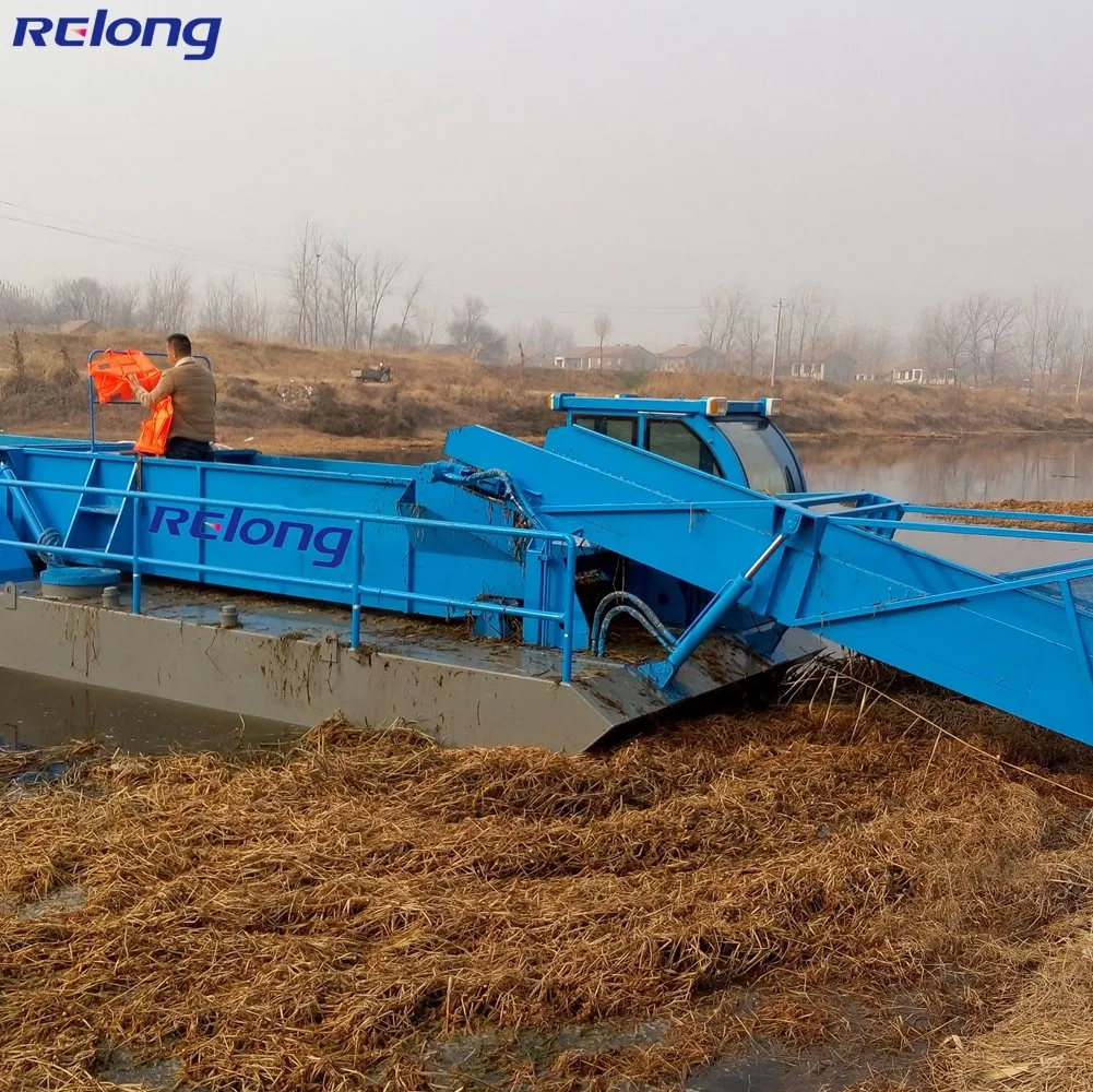 Aquatic Weed Removal Vessel Used in Lake Cleaning