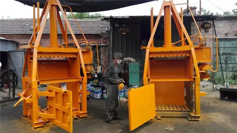 Scrap Metal Baler Machine Plastic Baling Machine Used Clothing Compress Machine