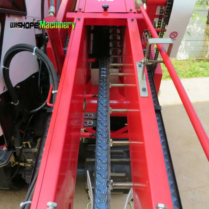 Two Row Rubber Crawler Peanut Combine Harvester