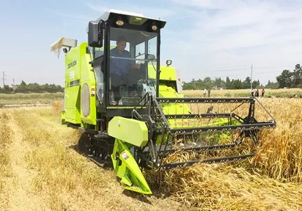 Zoomlion 4yz-3c1 Corn Combine Harvester in Stock